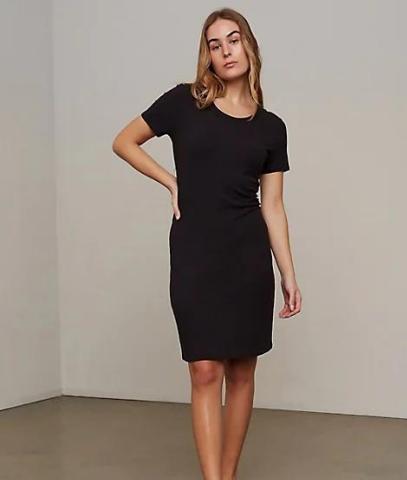 Hudson's Bay catalogue | Dresses up to 50% off | 2022-09-19 - 2022-10-19
