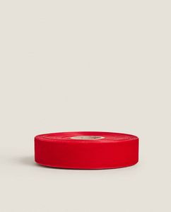 Red Gift Wrapping Ribbon offers at $22.9 in ZARA HOME