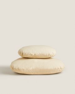 Pet Bed offers at $45.9 in ZARA HOME