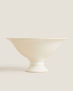 Stoneware Fruit Bowl offers at $79.9 in ZARA HOME