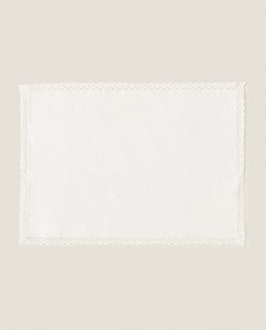 LINEN PLACEMAT WITH LACE TRIM offers at $22.9 in ZARA HOME
