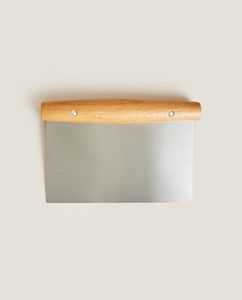 STEEL AND WOOD SCRAPER offers at $22.9 in ZARA HOME