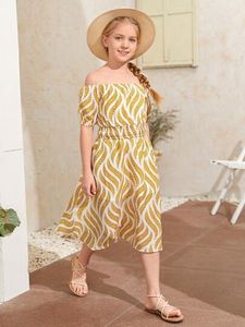 SHEIN Girls Off Shoulder Shirred Hem Leaf Print Top & Skirt Set offers at $11.5 in SheIn