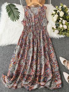 SHEIN Essnce Plus Paisley Print Dress offers at $21 in SheIn