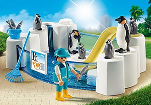 9062 Bassin de manchots offers at $15.39 in Playmobil