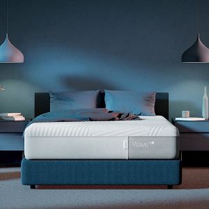 Casper Wave Hybrid Snow Mattress offers at $3505 in Sleep Country